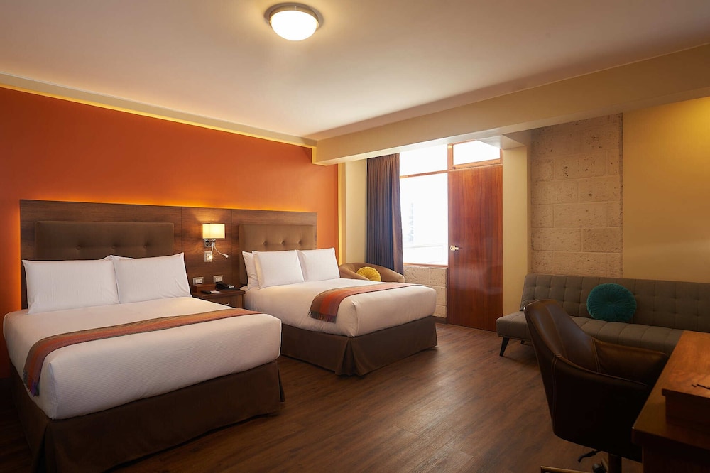 Deluxe Room, 2 Double Beds, Balcony, City View