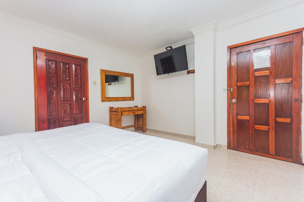 Superior Double Room, 1 Queen Bed, Air conditioning photo 2