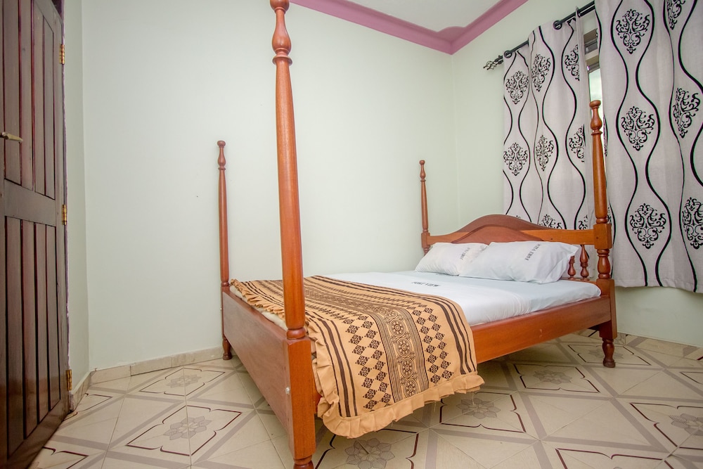 Economy Double Room photo 3