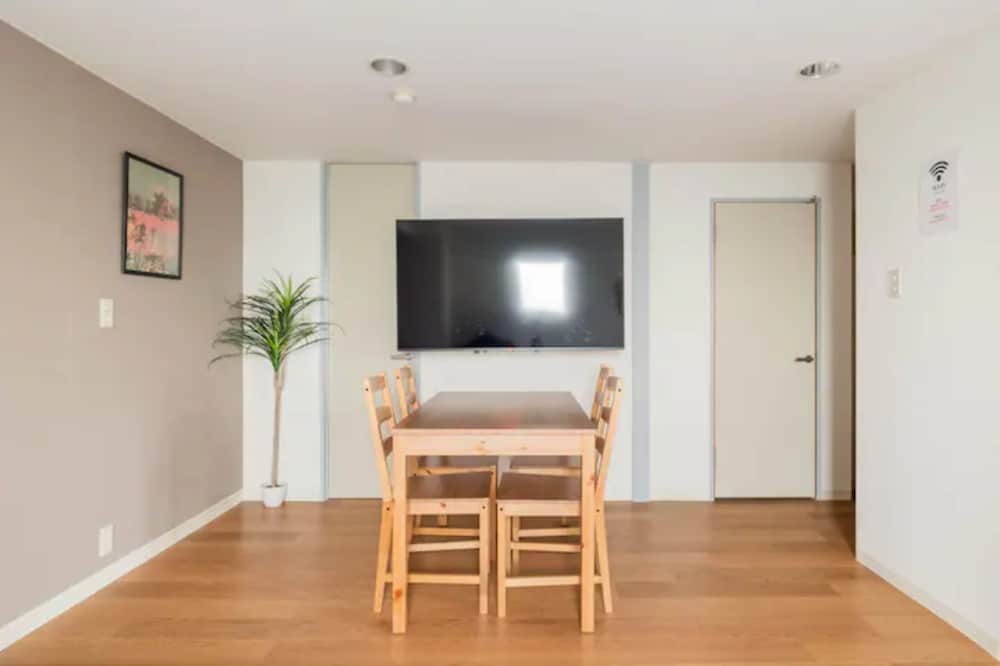 Nakano 501, NS - [Up to 6 Guests]1 Room (40sqm)/3 beds/7 min to Nearest Station/Close to Shinjuku photo 2
