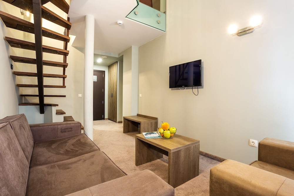 Duplex, 1 Bedroom, Balcony