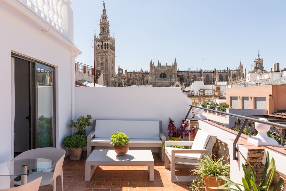 Panoramic Penthouse, Terrace