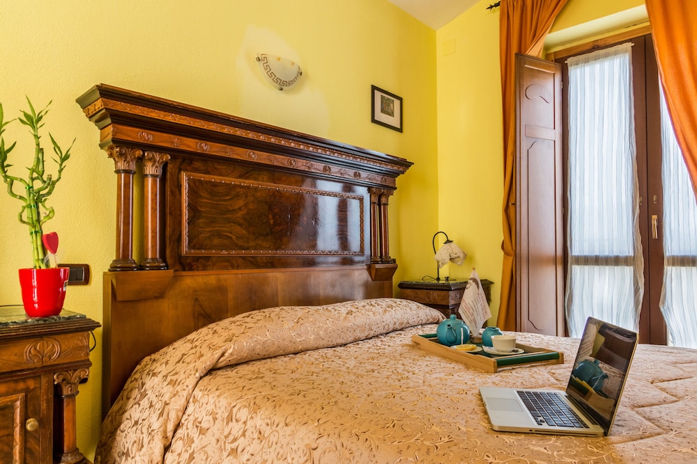 Double or Twin Room photo 1
