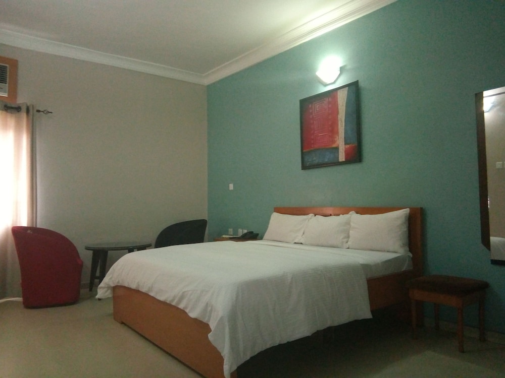 Executive Room - Photo 1
