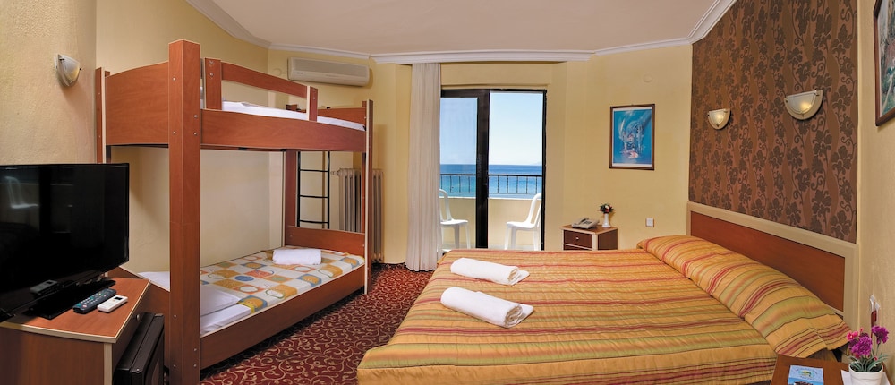 Family Room, Sea View photo 1