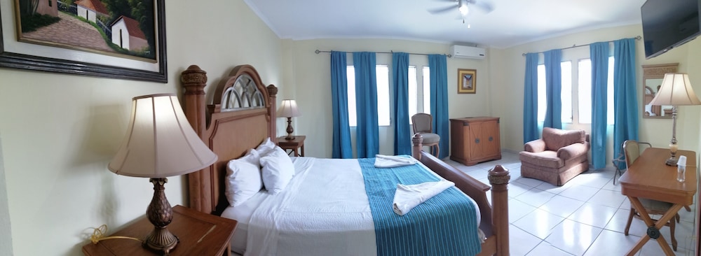 Standard Room, 1 King Bed photo 1