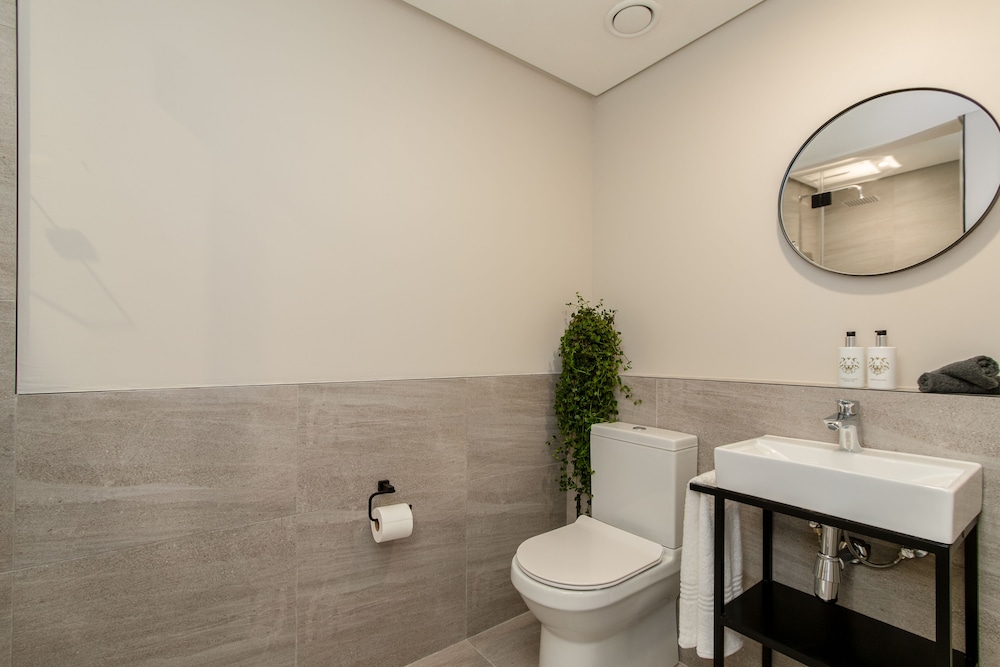 Economy Double or Twin Room, Mountain View (Pods) - Photo 7