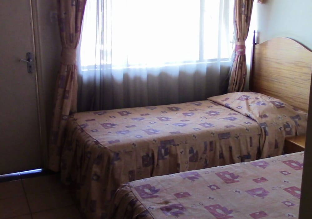 Double or Twin Room photo 3