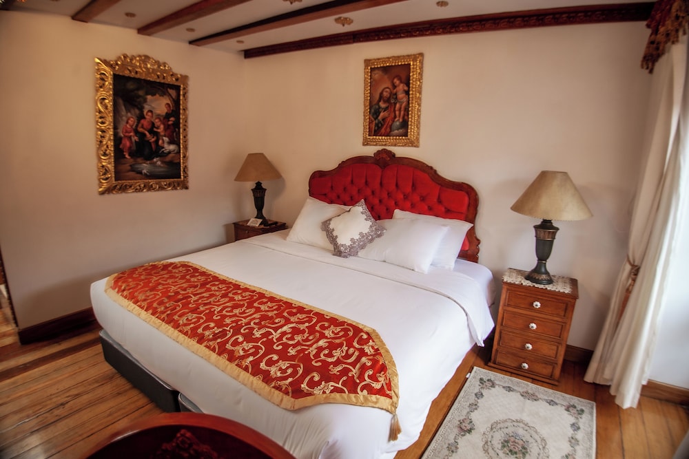 Superior Room, 1 King Bed photo 2