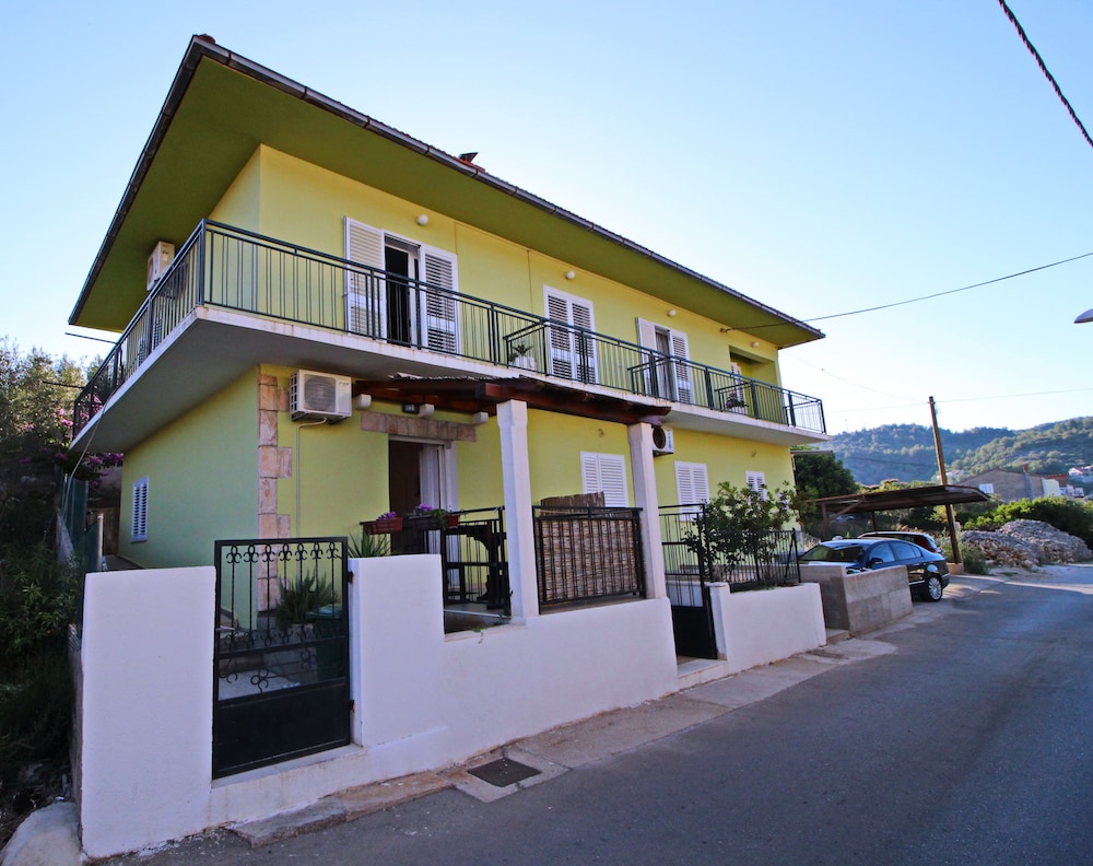 Apartment (Apartment Wish Vela Luka - One-Bedroo) photo 2
