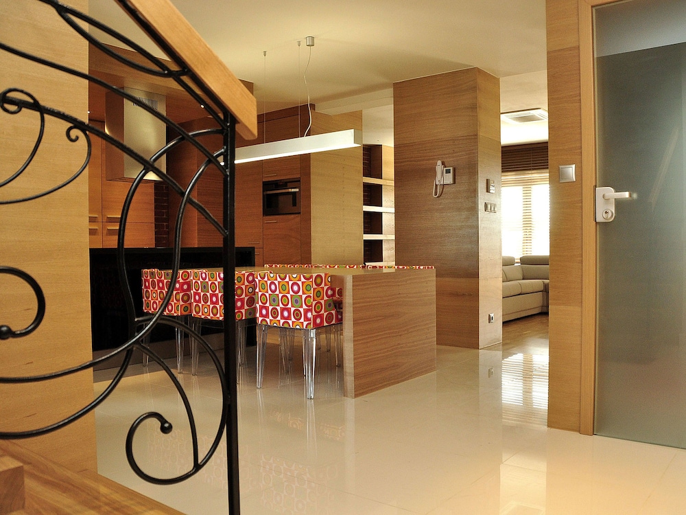 Luxury Penthouse, 3 Bedrooms, Terrace photo 2