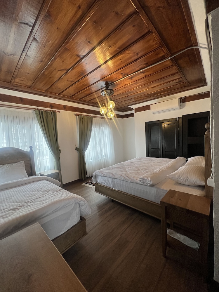 Executive Quadruple Room