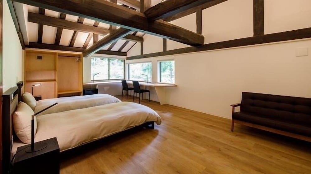 Deluxe Twin Room, Non Smoking photo 1