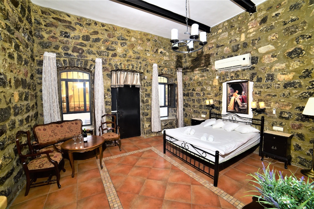 Honeymoon Double Room, Jetted Tub, Ground Floor