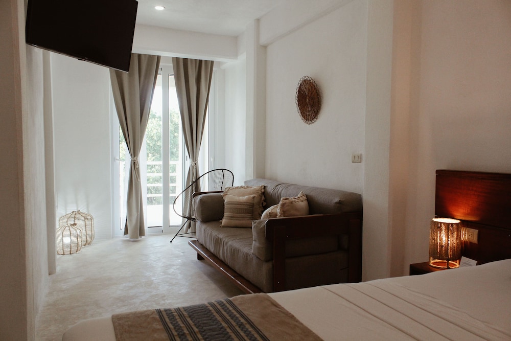 Junior Room - Photo 3