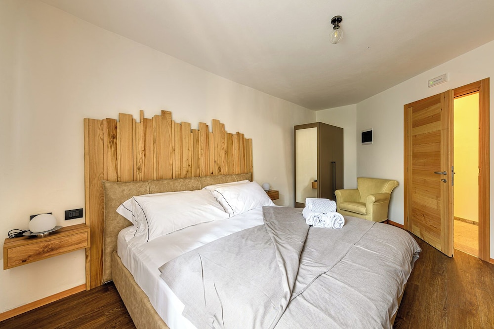 Comfort Double Room, Balcony, Courtyard View photo 1