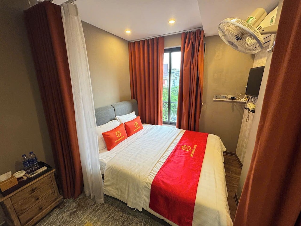 Superior Double Room, City View