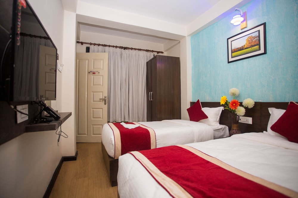 Deluxe Twin Room photo 2