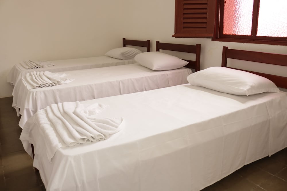 Standard Apartment, 3 Twin Beds, Private Bathroom photo 3