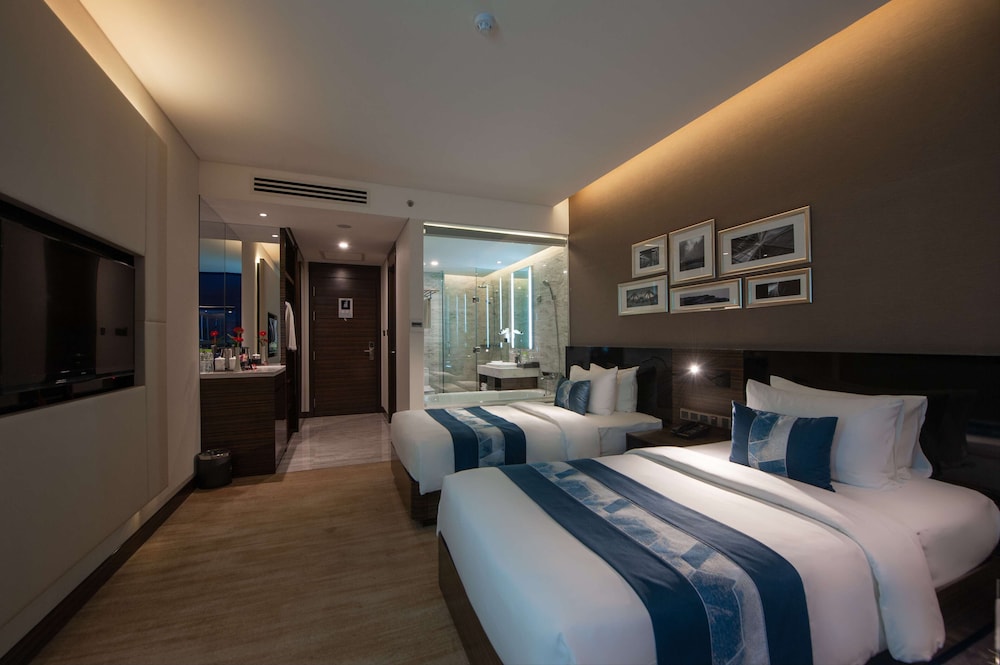 Grand Deluxe Twin Ocean View photo 2