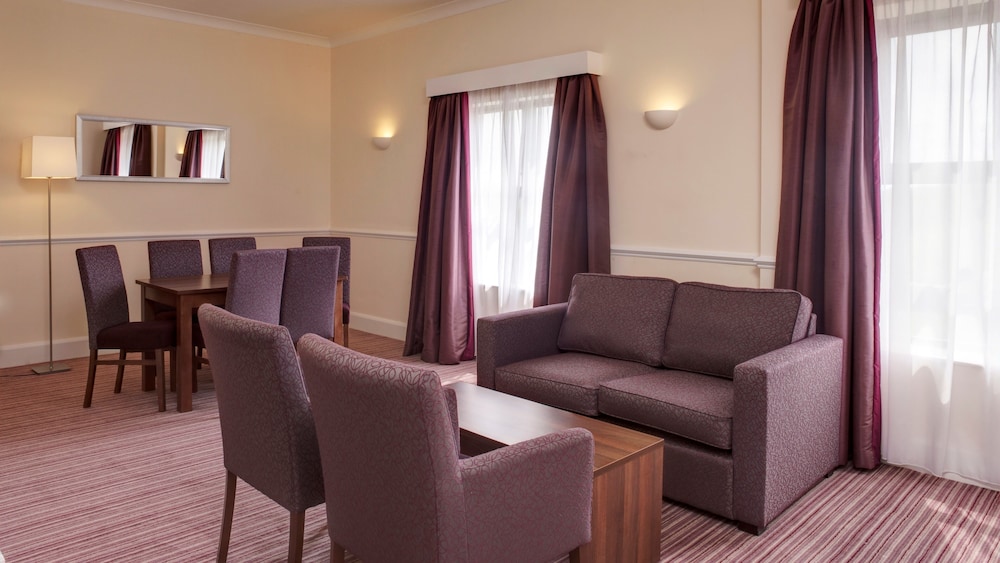 Premium Room, Multiple Beds - Photo 2
