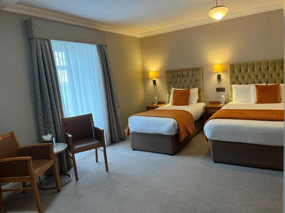 Twin Room - Photo 1