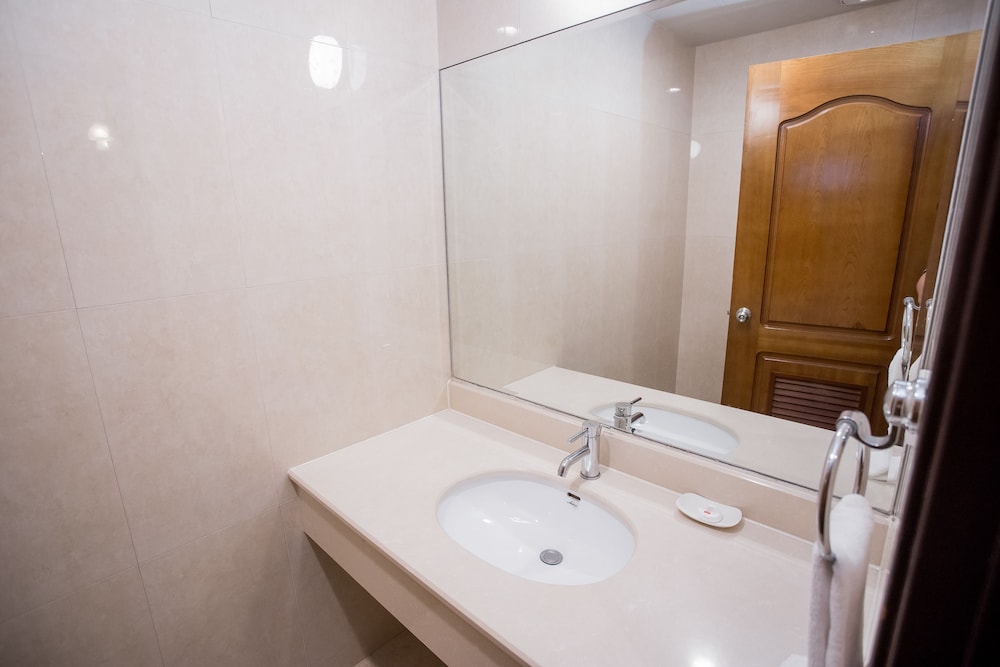 Family Suite - Photo 7