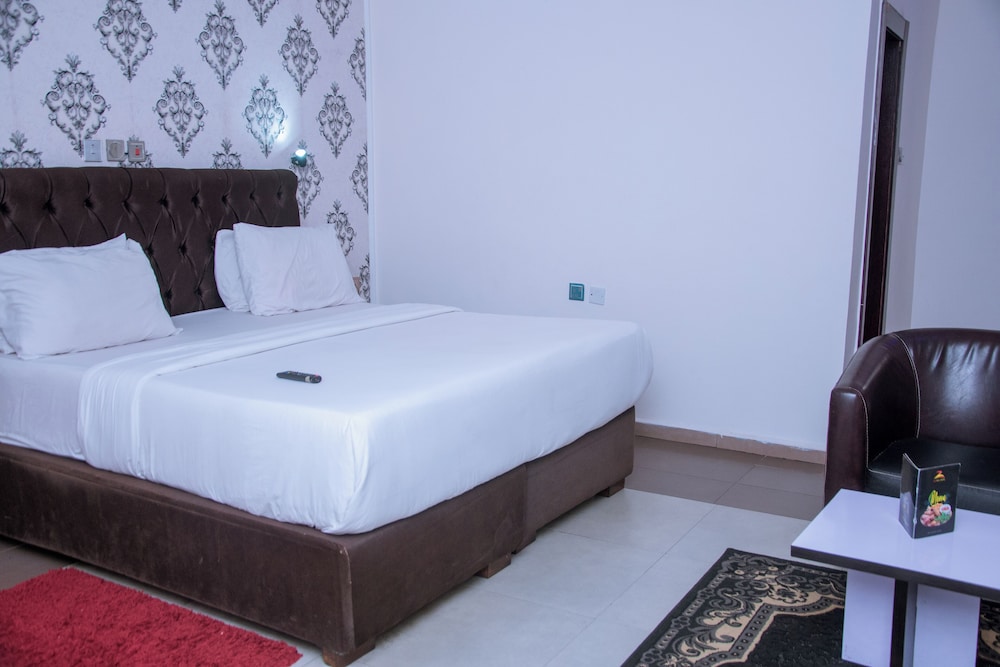 Deluxe Studio, 1 Queen Bed, Non Smoking