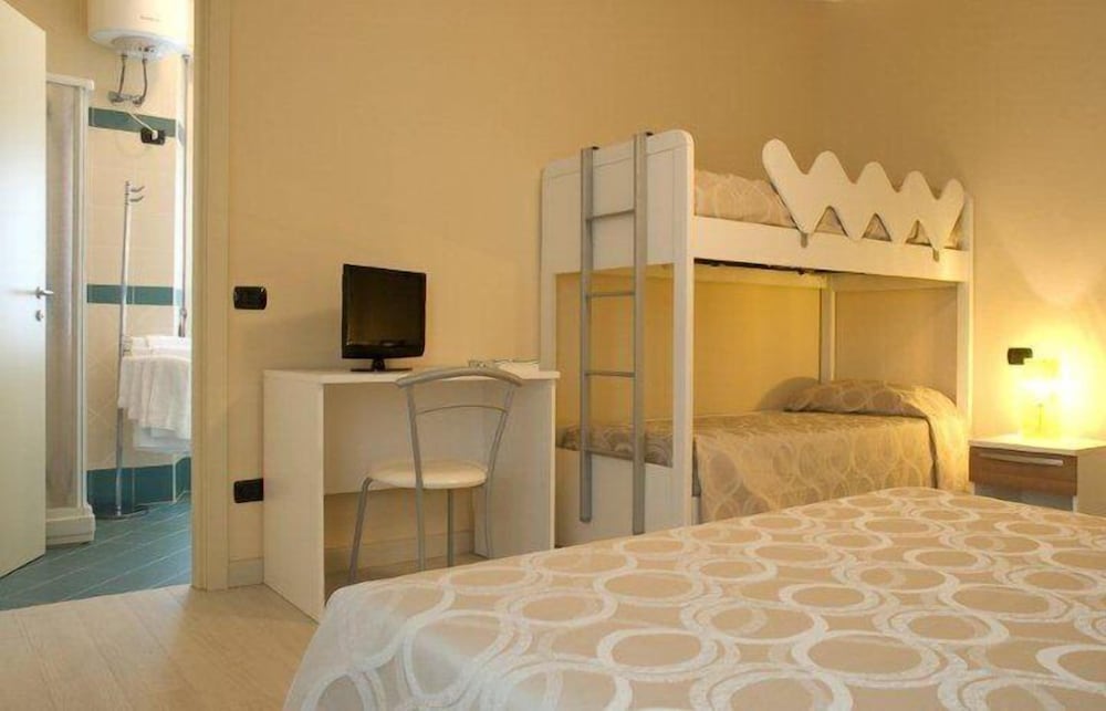 Quadruple Room photo 1