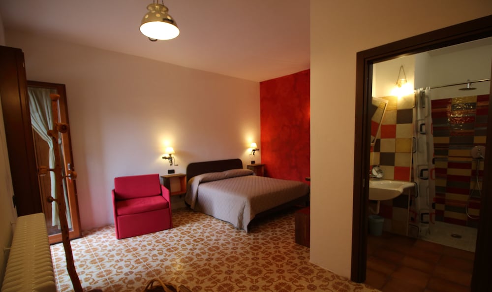 Quadruple Room, Ensuite, Ground Floor photo 3