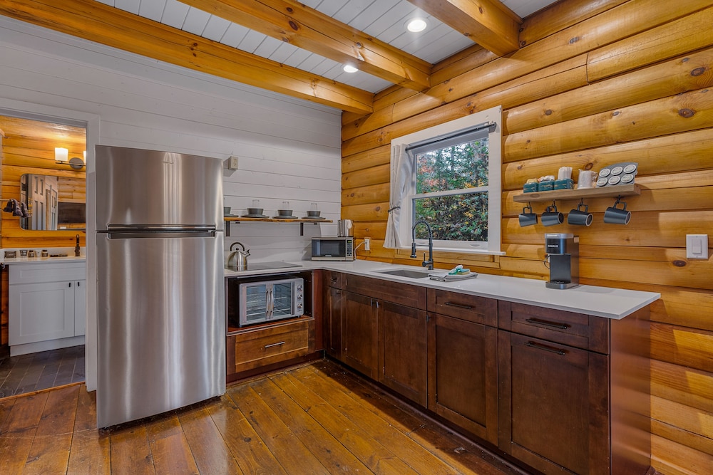 Deluxe Cabin photo 3