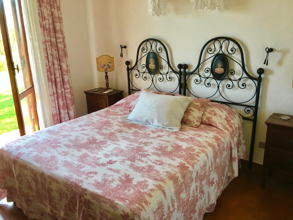 Villa photo 1