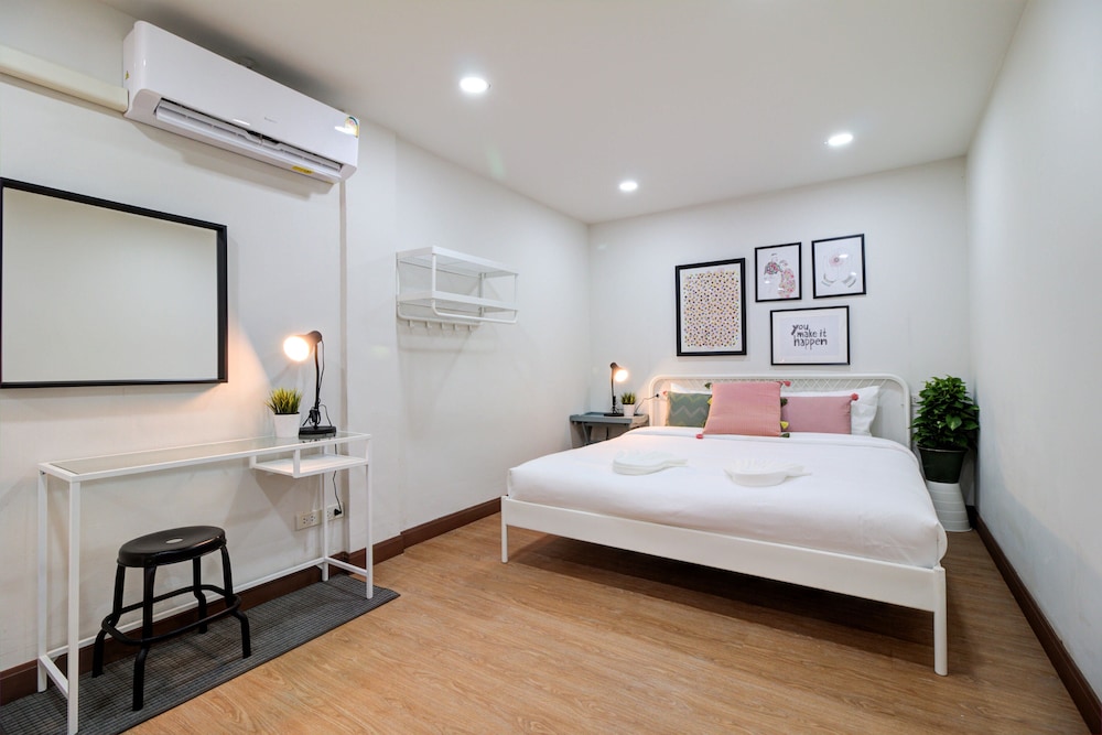 Family Townhome photo 2