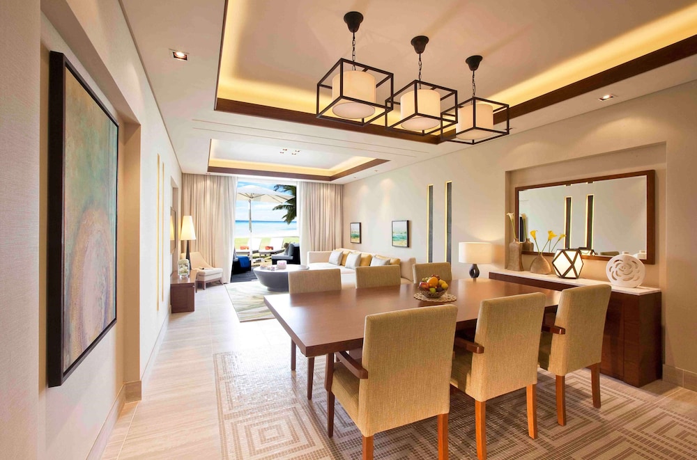 Beachfront Residence One Bedroom Suite with Lounge Access, Butler & Mall Shuttle
