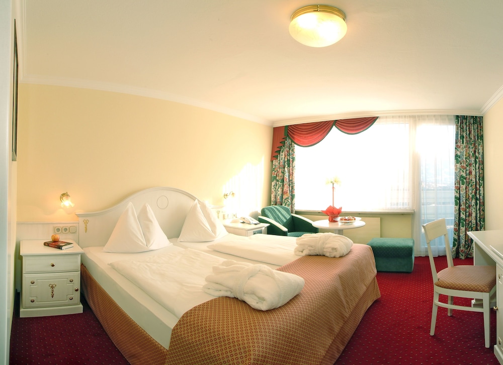 Junior Double Room, Balcony photo 2