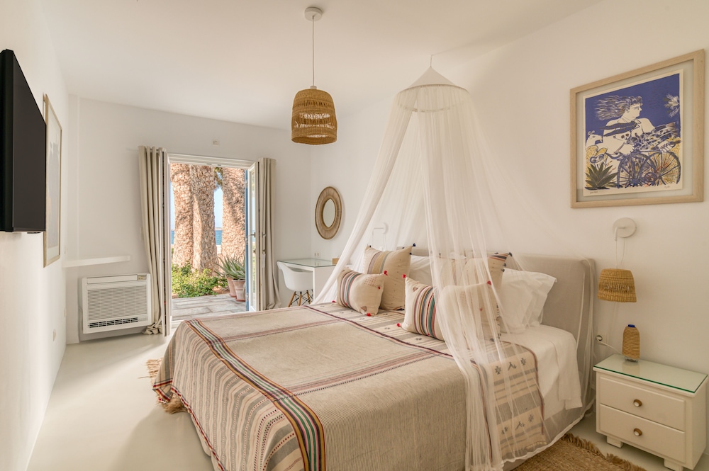 Double Room, Sea View (Folegandros)