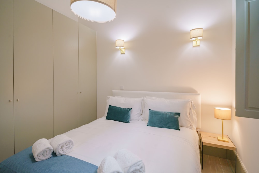 Standard Apartment thumbnail 6