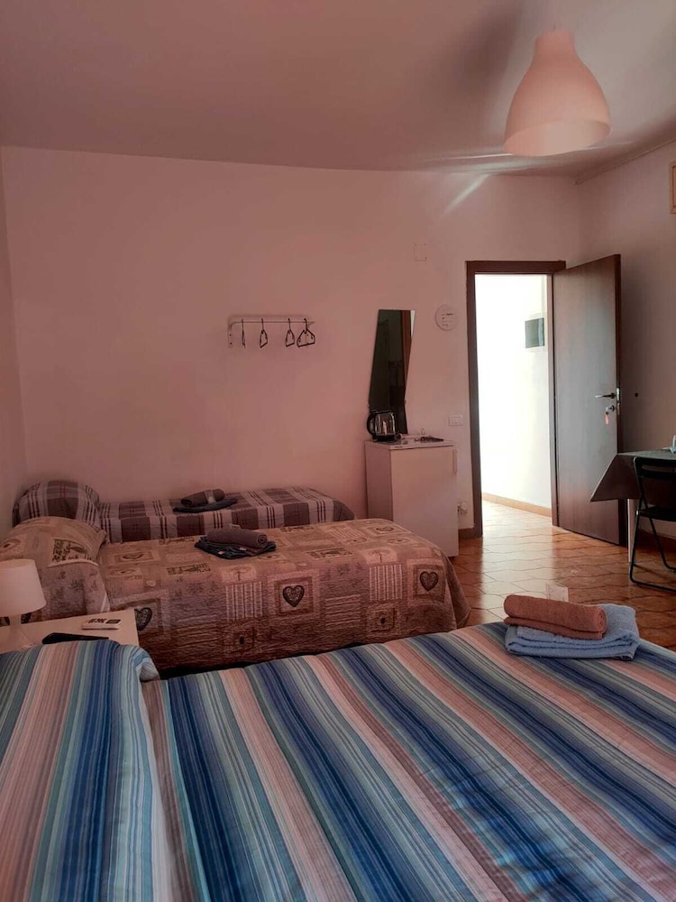 Comfort Quadruple Room, City View