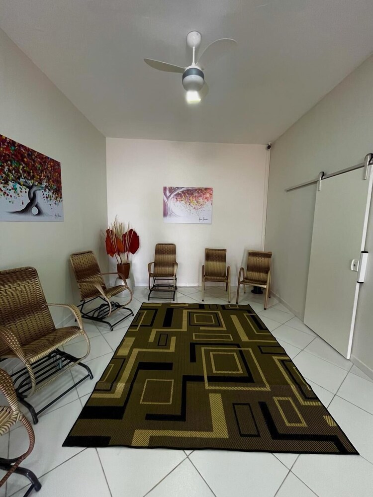 Economy Twin Room photo 2