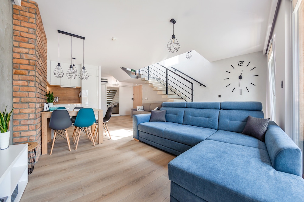 Apartment (79B/3B) photo 2