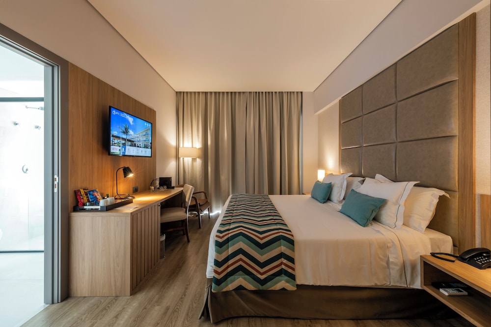 Premium Suite