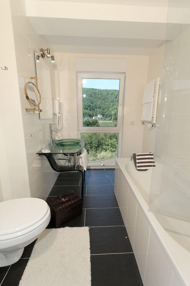 Ambience Double Room with wet room photo 2