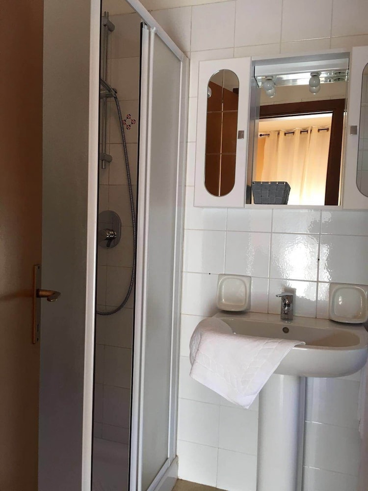 Standard Triple Room photo 3