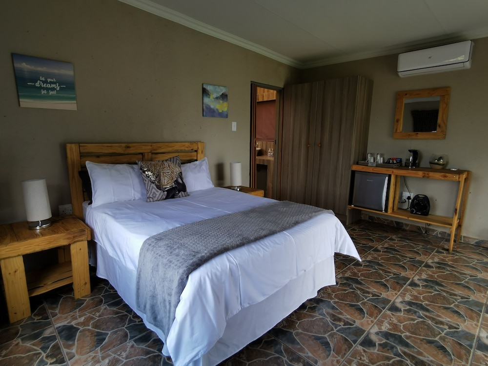Standard Double Room - Photo 5