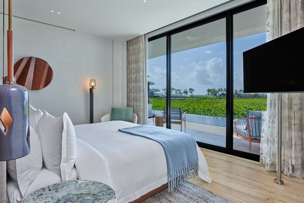 Suite, 1 King Bed, Ocean View (Private Pool) - Photo 1