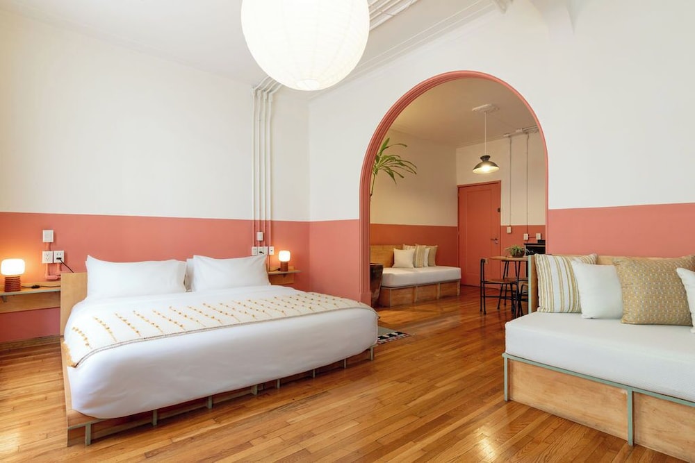 Studio, 1 King Bed, Kitchenette