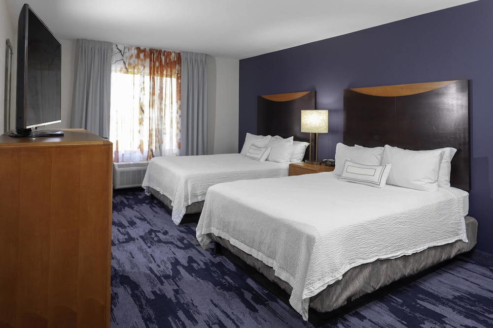 Suite, Multiple Beds - Photo 2