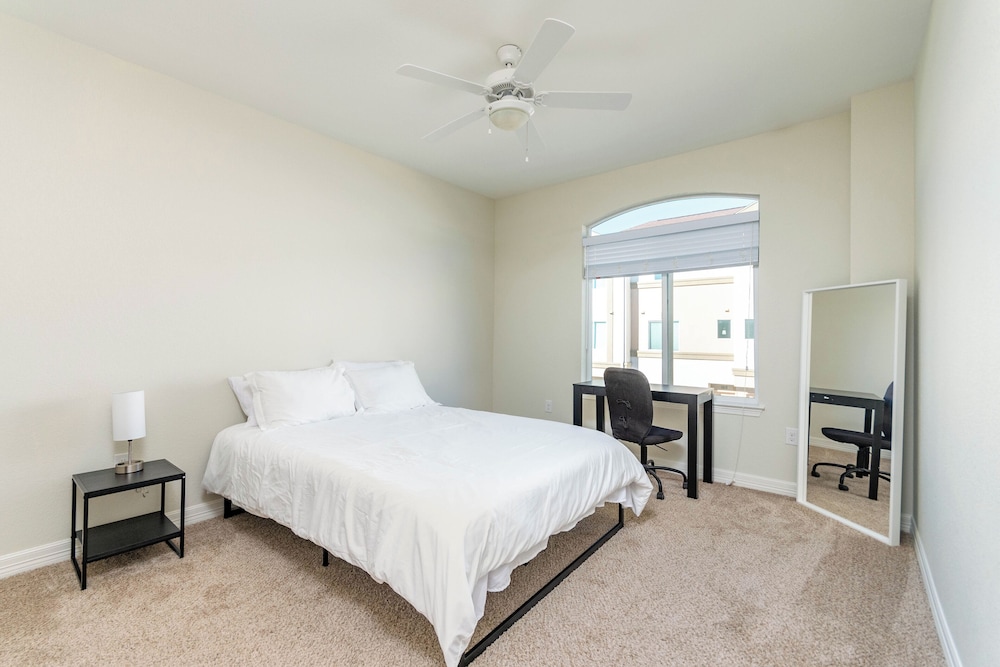 Standard Apartment, 1 Bedroom, Non Smoking, Kitchen photo 3