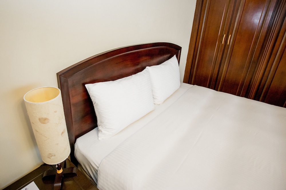 Superior Suite - Photo 8