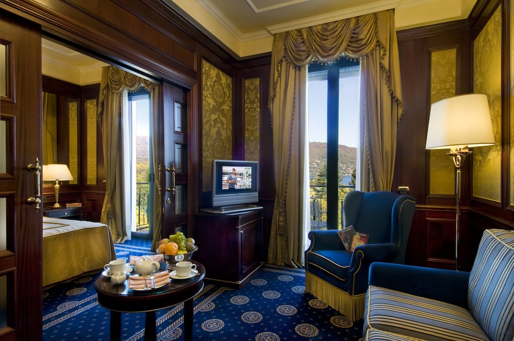 Suite,lake view - Photo 3